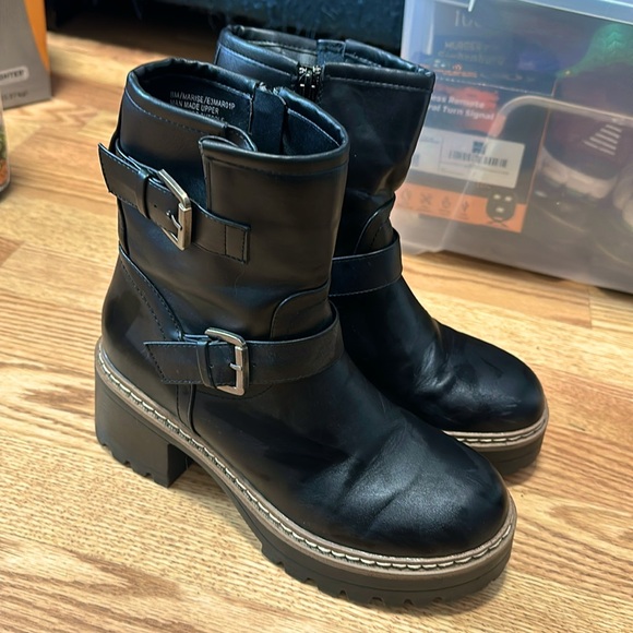 Esprit Black Buckled Boots - Picture 1 of 4